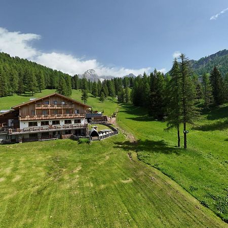 Rifugio Flora Alpina Ξενοδοχείο Passo San Pellegrino Εξωτερικό φωτογραφία