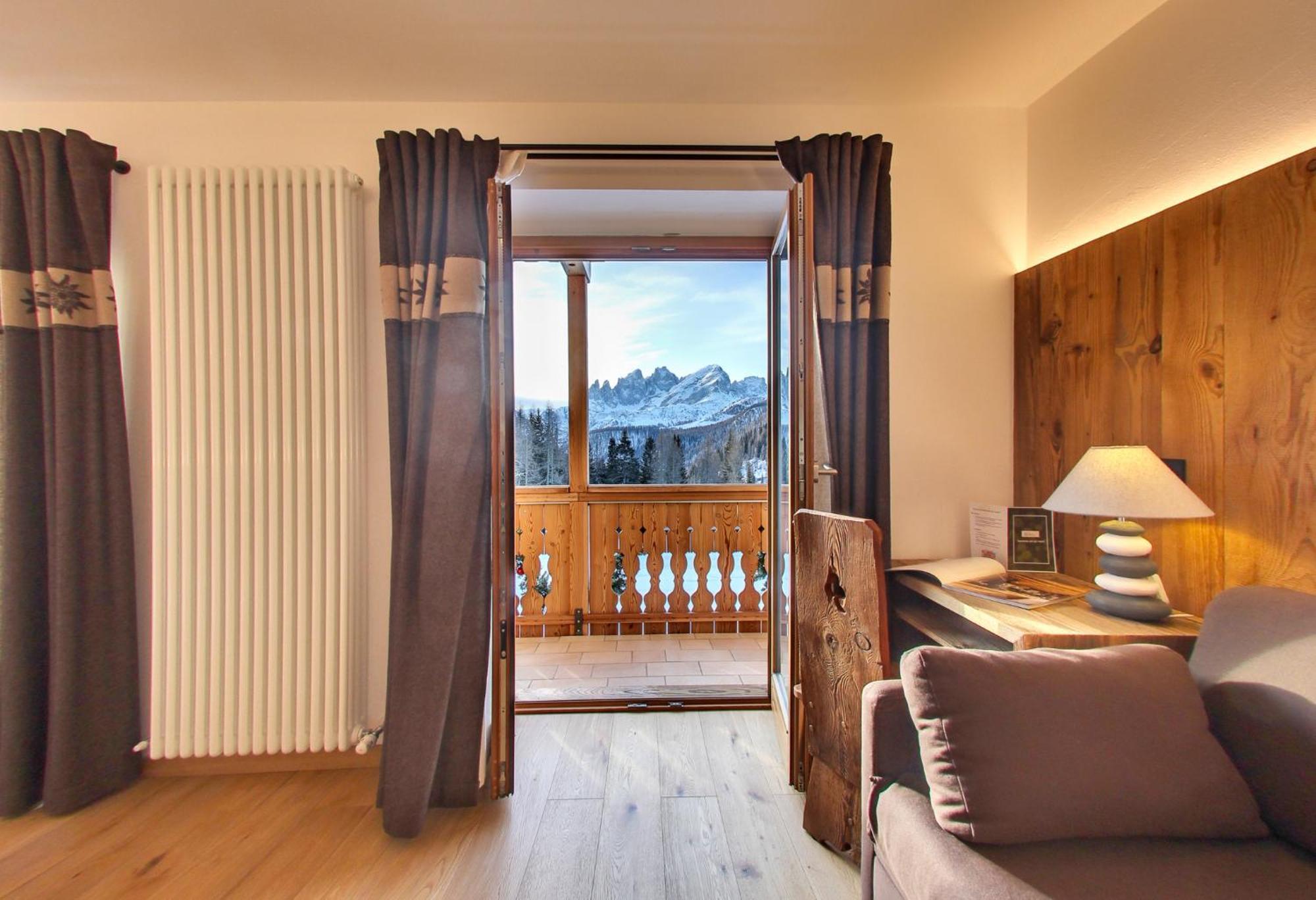 Rifugio Flora Alpina Ξενοδοχείο Passo San Pellegrino Εξωτερικό φωτογραφία